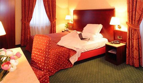 Hotel La Spia D'Italia 3* Solferino